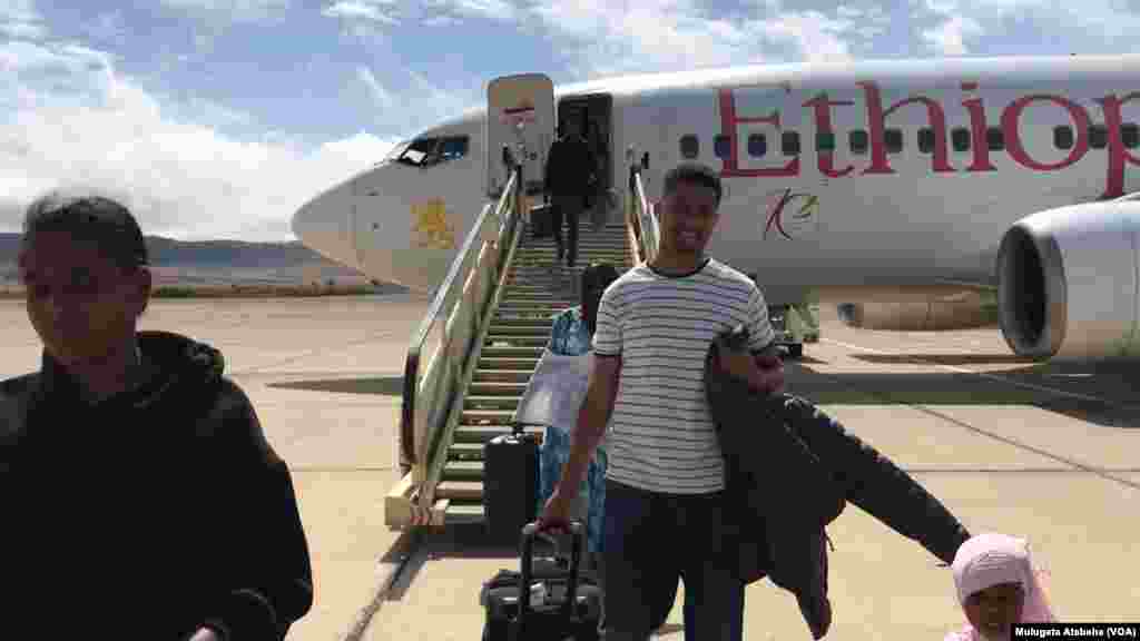 Excited Passengers Arrive in Mekele As Ethiopian Airlines Resumes Flight to Region