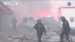 Paris Sokakları Savaş Alanına Döndü
