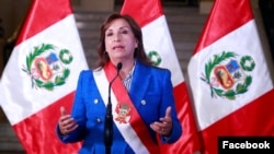 La presidenta de Perú, Dina Boluarte, que reemplazó al mandatario Pedro Castillo, ha gobernado en medio del caos y la violencia en el país. [Archivo]