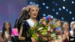 Miss USA R'Bonney Gabriel reacts as she is crowned Miss Universe during the final round of the 71st Miss Universe Beauty Pageant, in New Orleans, Jan. 14, 2023.