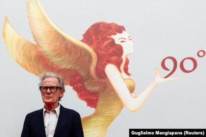 Pemeran film Living Bill Nighy hadir dalam pemutaran perdana film tersebut di Venesia, Italia, 1 September 2022. (Foto: REUTERS/Guglielmo Mangiapane)