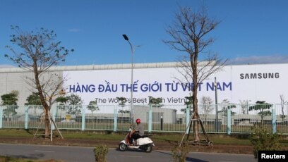 Dịch Vụ Khách Hàng Và Hỗ Trợ