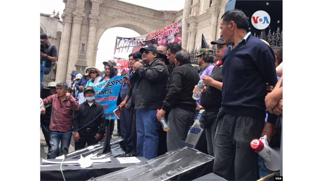 En Fotos | Cientos marchan en las calles de Lima reclamando el fin de la violencia