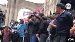 En Fotos |  Cientos marchan en las calles de Lima reclamando el fin de la violencia