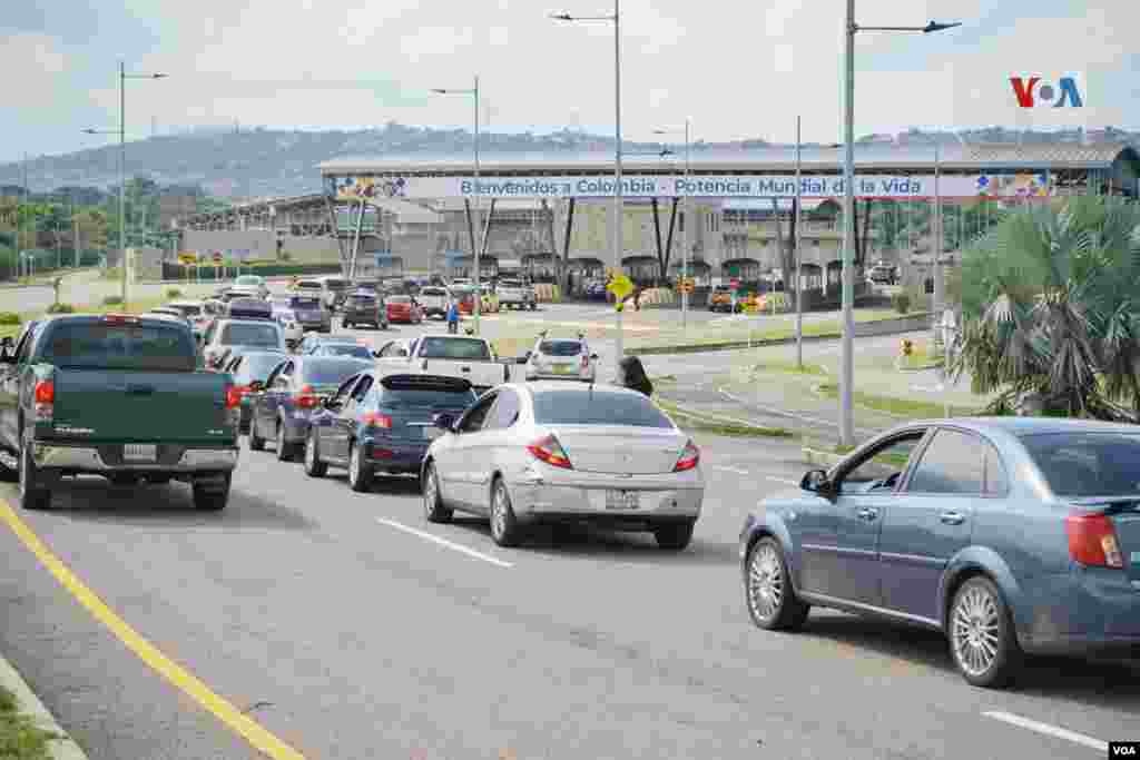 El 1 de enero se dio oficialmente el paso vehicular luego de siete años de cierre fronterizo.&nbsp;