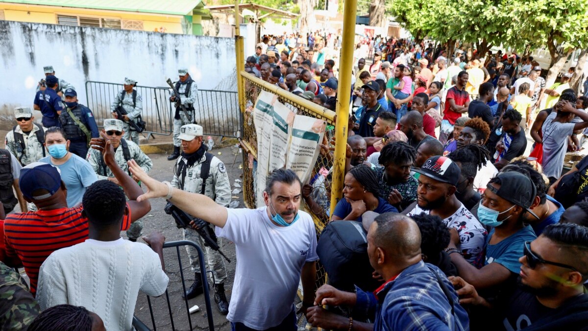 Migrantes abarrotan oficinas de refugiados en México en medio de temores de cambio de política de EE.UU.