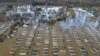 Foto udara dengan drone menunjukkan rumah-rumah karavan yang terendam banjir setelah Sungai Nene meluap akibat Badai Bert di Billing Aquadrome dekat Northampton, Inggris. (Reuters)&nbsp;