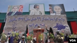 اسماعیل خان بر مشارکت بیشتر مجاهدین در حکومت تاکید می ورزد
