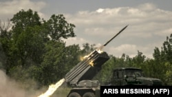 «Навіть обмежена допомога Україні у вигляді артилерійських ракет великої дальності та подібної зброї принесли значні зміни на полі бою» – Ендрю Міхта