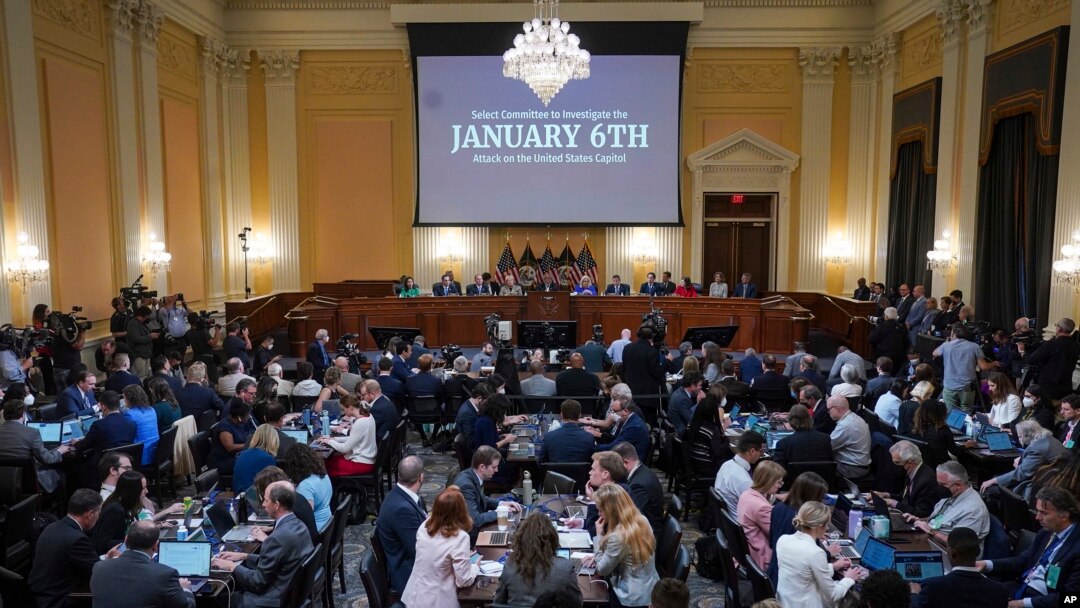 Komite terpilih DPR yang menyelidiki serangan 6 Januari di Capitol A.S. mengadakan dengar pendapat publik pertama untuk mengungkapkan temuan penyelidikan selama setahun, di Capitol Hill di Washington, Kamis, 9 Juni 2022. (Jabin Botsford//The Washington Posting melalui AP, Pool)