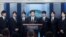 BTS mengungkapkan keprihatinan mereka terkait sentimen kebencian anti-Asia yang melonjak di AS semenjak pandemi COVID-19, di Gedung Putih, 31 Mei 2022. 