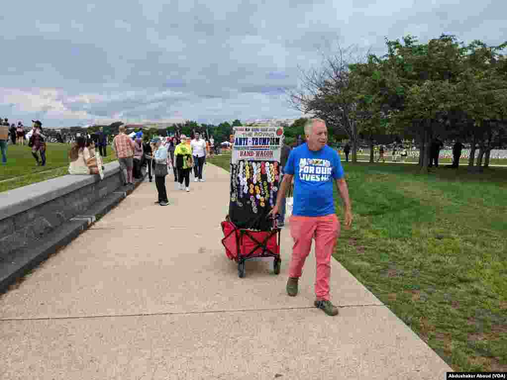 Muuza vifungo vya March for our Lives