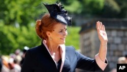 Sarah Ferguson menghadiri upacara pernikahan Pangeran Harry dan Meghan Markle di Kapel St. George di Kastil Windsor di Windsor, dekat London, Inggris, 19 Mei 2018. (Foto: via AP)