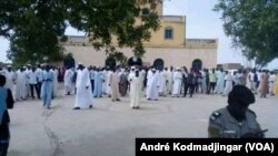 Vue de la devanture du palais royal de Dar-Ouaddaï N’Djamena, le 19 août 2019. (VOA Afrique/André Kodmadjingar).