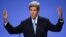 Đặc sứ Mỹ về biến đổi khí hậu John Kerry phát biểu tại hội nghị khí hậu Liên hiệp quốc ở Scotland, ngày 10/11/2021.