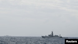 Kapal perang TNI AL dalam operasi di Natuna, di dekat Laut China Selatan, 10 Januari 2020. (Foto: Risyal Hidayat/Antara via Reuters)