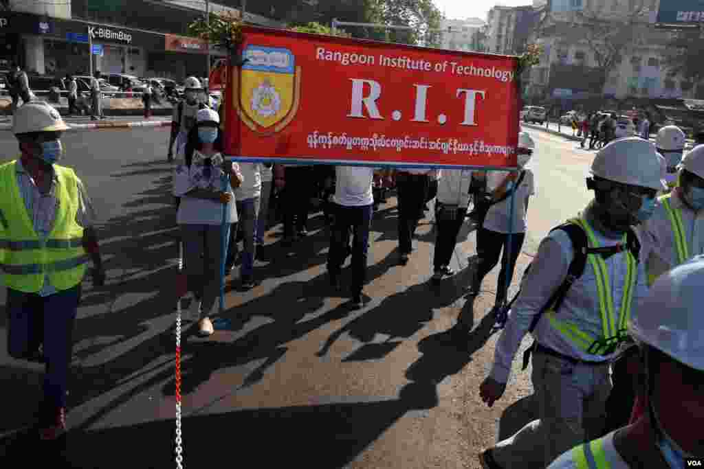 ရန်ကုန်မြို့ ဆန္ဒပြပွဲ မြင်ကွင်း။ 