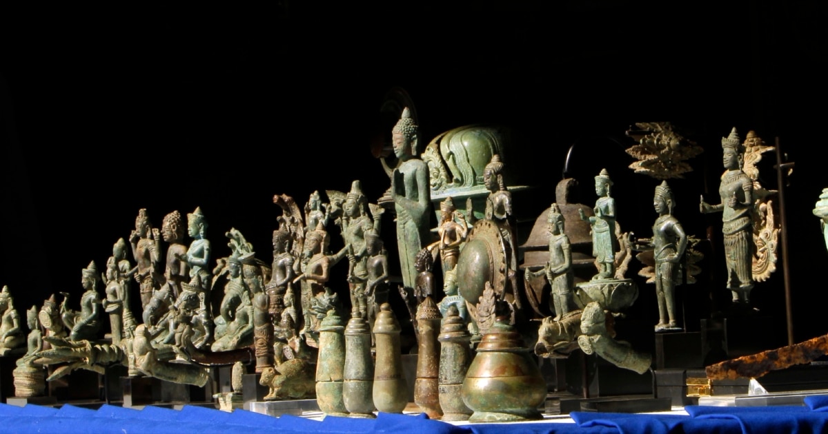 3099 外国切手 カンボジア 1957年 仏教 ヒンドゥーガルーダ サンバード Japanese Collector Returns Cambodian Artifacts