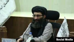 نورالله منیر، سرپرست وزارت معارف طالبان که حالا به حیث رییس "دارالافتاء مرکزی" تعیین شده است