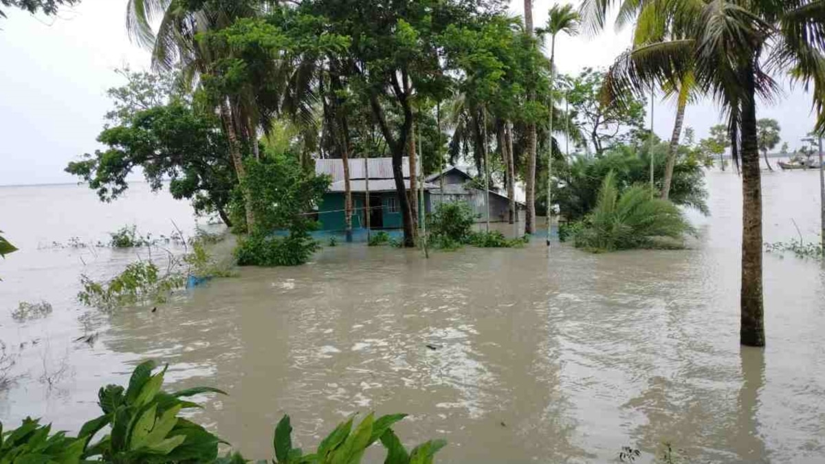 টানা বর্ষণে সিরাজগঞ্জে যমুনা নদীর পানি বৃদ্ধি