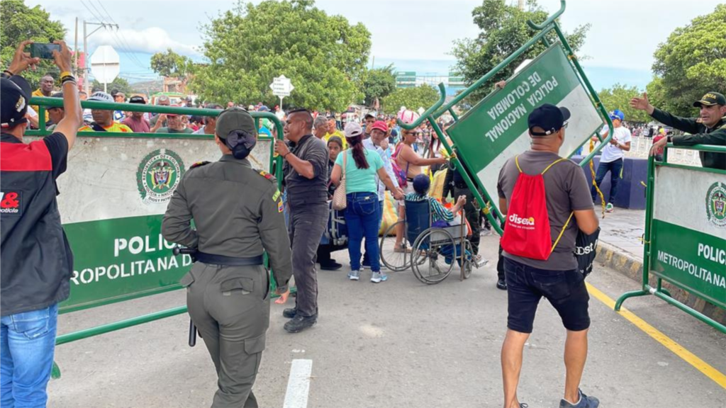 Durante el acto protocolario de reapertura de fronteras entre Colombia y Venezuela, fue necesario el cierre de los pasos peatonales a partir de las 8 a.m. para evitar aglomeraciones.