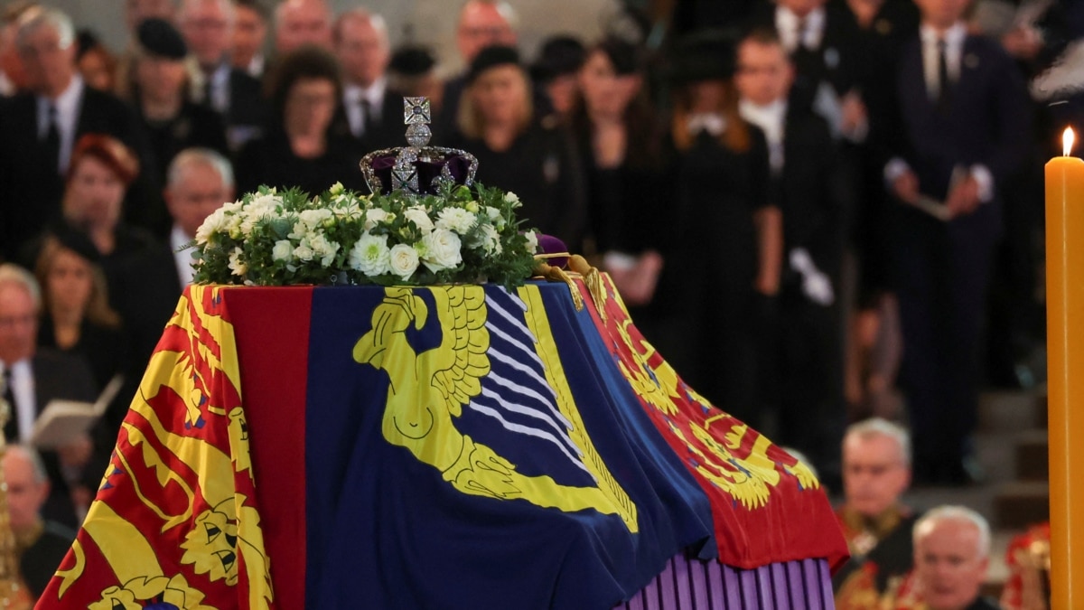 Queen Elizabeth Lies In State At London’s Westminster Hall