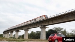 肯尼亞的蒙巴薩-內羅畢標軌鐵路。