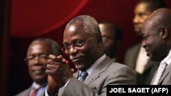 Un ex-député gabonais devenu opposant arrêté avec près de 2 millions d'euros en espèces