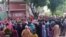 ইডেন কলেজ শাখা ছাত্রলীগের সভাপতি ও সাধারণ সম্পাদকের বিরুদ্ধে অভিযোগ নিয়ে সংবাদ সম্মেলনের আয়োজন করলে, তাদের সমর্থক ও প্রতিদ্বন্দ্বী গ্রুপের মধ্যে সংঘর্ষ শুরু হয়। রবিবার, ২৫ সেপ্টেম্বর, ২০২২। 