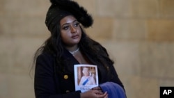 In Photos: World Leaders Join Public to Pay Respects to Queen