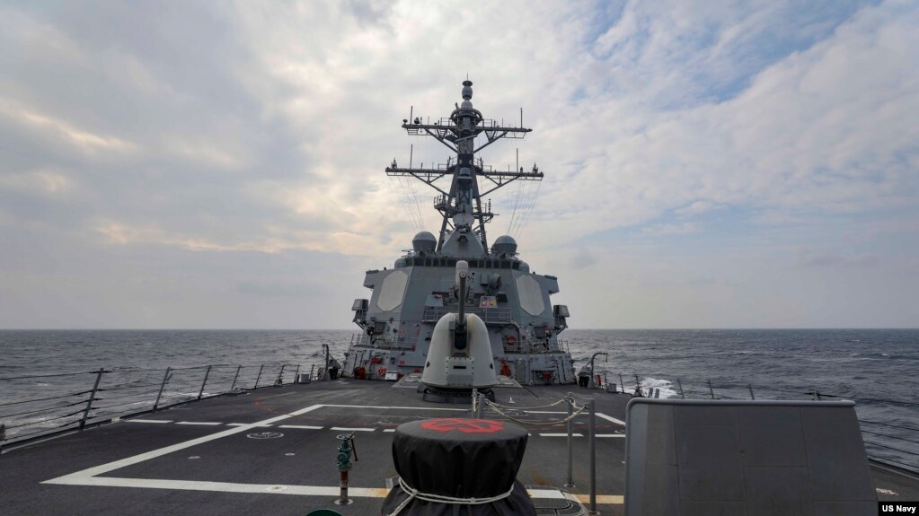资料照片：美国海军导弹驱逐舰“希金斯号”(USS Higgins)于2022年9月20日例行通过台湾海峡。(photo:VOA)