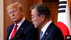 2019년 6월 서울을 방문한 도널드 트럼프 당시 미국 대통령이 문재인 한국 대통령과 공동 기자회견을 하고 있다. (자료사진)