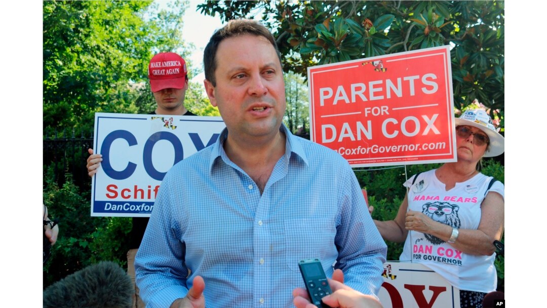 Dan Cox, memberikan keterangan kepada wartawan, di Annapolis, Md., 30 Juni 2022. (AP/Brian Witte)