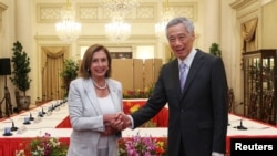 دیدار نانسی پلوسی، رئیس مجلس نمایندگان آمریکا، و لی هسین لونگ، نخست‌وزیر سنگاپور. دوشنبه ١ اوت ٢٠٢٢