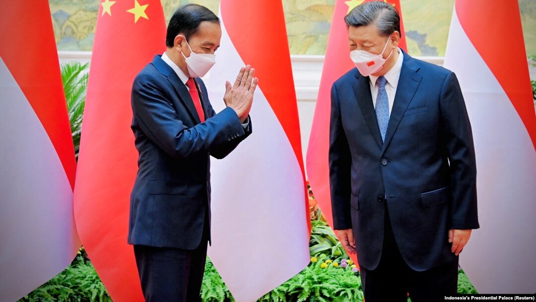 Tổng thống Indonesia (trái) gặp Chủ tịch Trung Quốc ở Bắc Kinh hôm 26/7/2022.