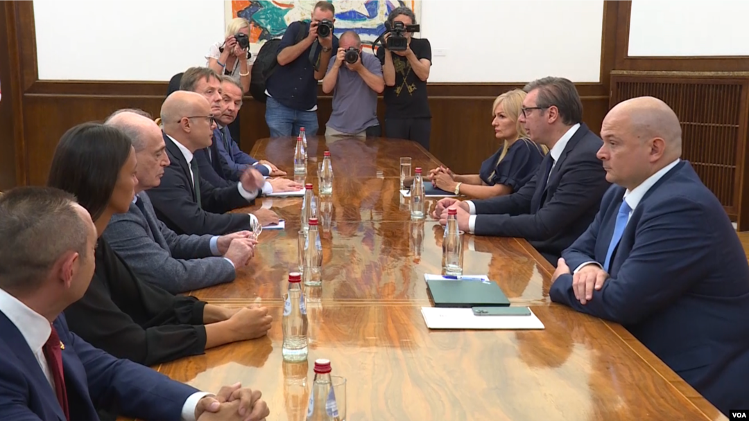 Konsultacije predsednika Srbije o formiranju nove vlade sa predstavnicima koalicije okupljene oko SNS-a (foto: printscreen)