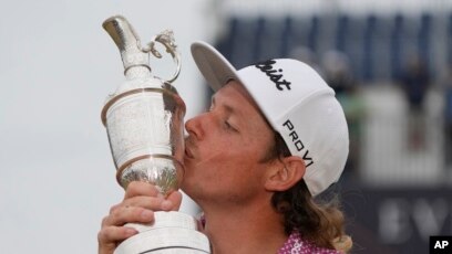 Smith Rallies to Beat McIlroy at 