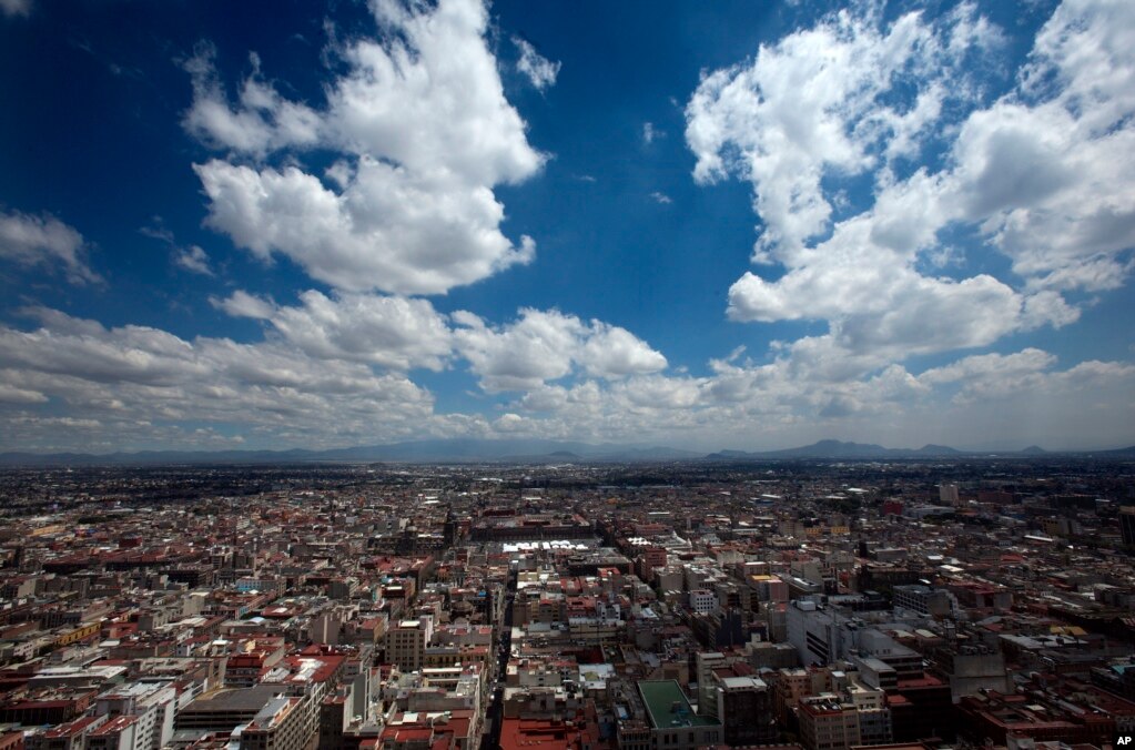 资料照：墨西哥城鸟瞰(photo:VOA)