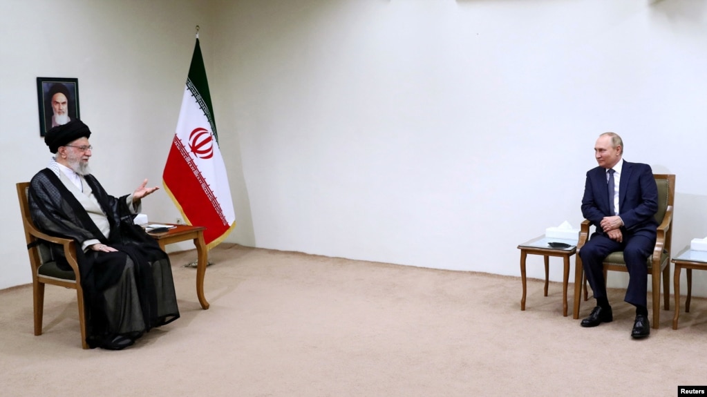 دیدار علی خامنه‌ای، رهبر ایران، و ولادیمیر پوتین، رئیس جمهوری روسیه، در تهران. ١٩ ژوئیه ٢٠٢٢