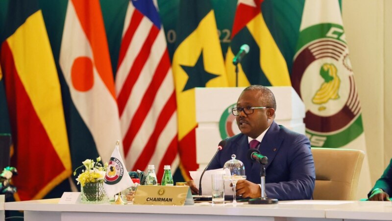 La junte guinéenne traite le président de la Cédéao de menteur
