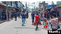 ভোলা জেলার সদর উপজেলায়, পুলিশের সঙ্গে বিএনপির নেতা-কর্মীদের সংঘর্ষে একজন নিহত এবং সাত পুলিশ সদস্যসহ ৩০ জন আহত হয়েছেন।