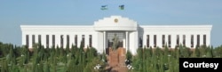 Unlike other parts of Uzbekistan, Karakalpakstan is run by its parliament, which chairperson serves as the leader of the autonomy. (Photo by joqargikenes.uz)