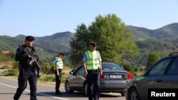 Partola kosovske policije u Zupcu, na severu Kosova, 1. avgust 2022.