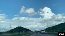 Vista de la Autopista Regional del Centro, Caracas, Venezuela. Junio 2021. [Foto: Carolina Alcalde, VOA]