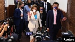 VOA卫视-焦点对话 中方宣佈制裁佩洛西 解放军“封岛”演习引爆台海危机？