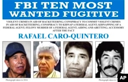 Gambar yang dirilis oleh FBI ini menunjukkan poster buronan Rafael Caro-Quintero, yang berada di balik pembunuhan seorang agen DEA AS pada tahun 1985. (Foto: via AP)