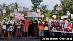 Ratusan warga Wadas yang tergabung dalam Gempadewa menggelar aksi bisu menolak pengukuran tanah oleh pemerintah, Kamis (14/7). (Foto: Gempadewa)