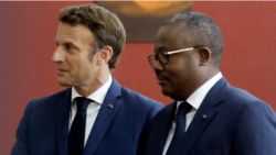 Le président français boucle sa tournée africaine par Bissau