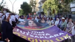 Doza Siyasetvana Kurd Aysel Tugluk li Tirkiyê