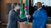 Le secrétaire d'État américain Antony Blinken et le président de la RDC Felix Tshisekedi en marge de la 76e session de l'Assemblée générale des Nations Unies à New York, le 23 septembre 2021.
